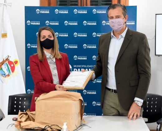 Bahl y Stratta apertura de sobres Zanni